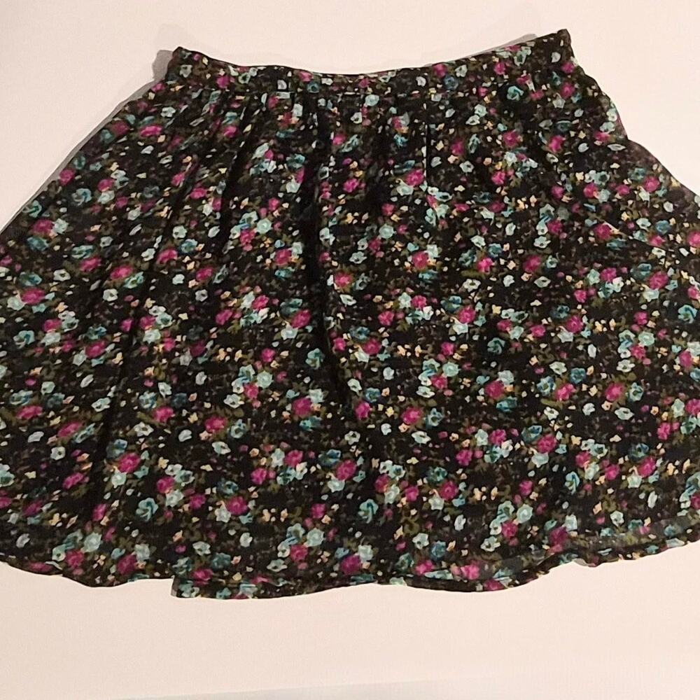 Tramp floral mini skirt brand